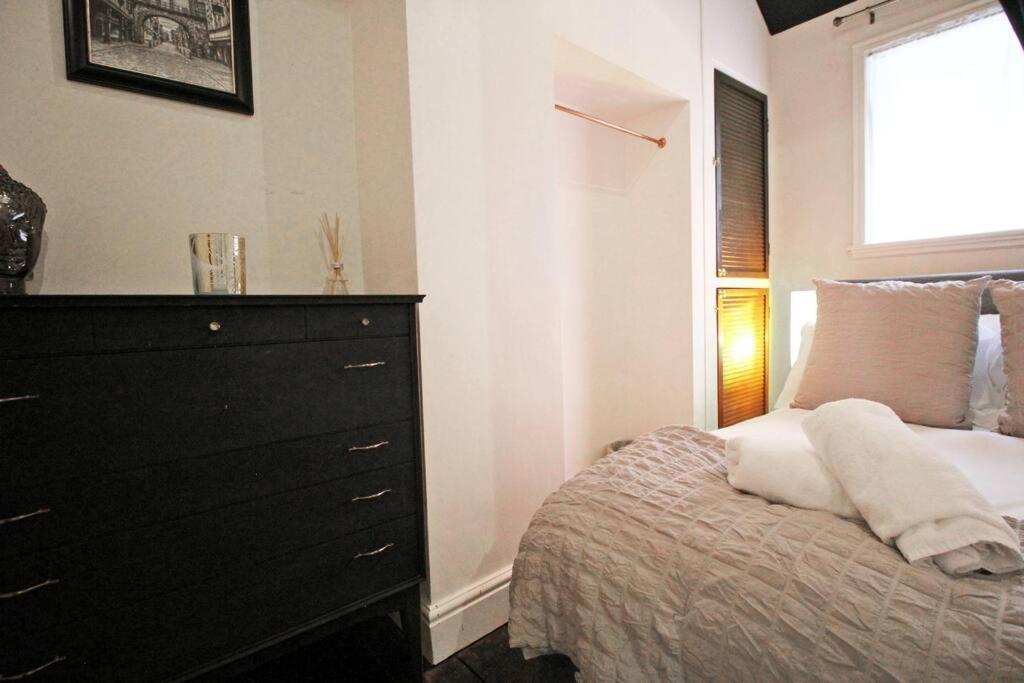 In The Heart Of Chester, Historical & Stylish Екстериор снимка