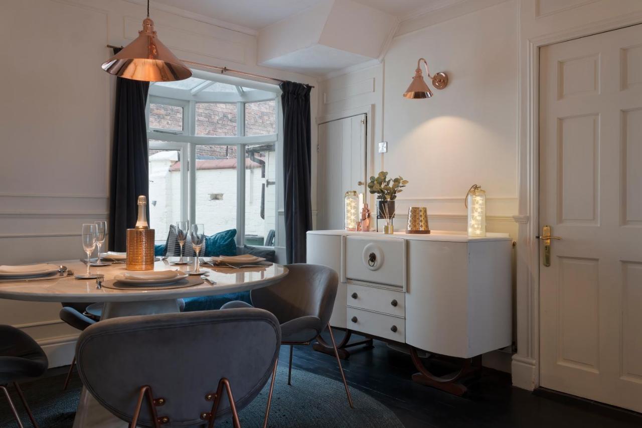 In The Heart Of Chester, Historical & Stylish Екстериор снимка