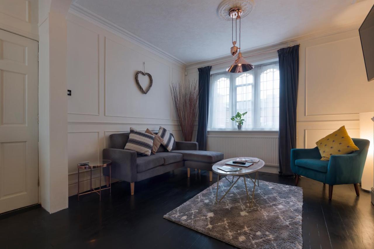 In The Heart Of Chester, Historical & Stylish Екстериор снимка